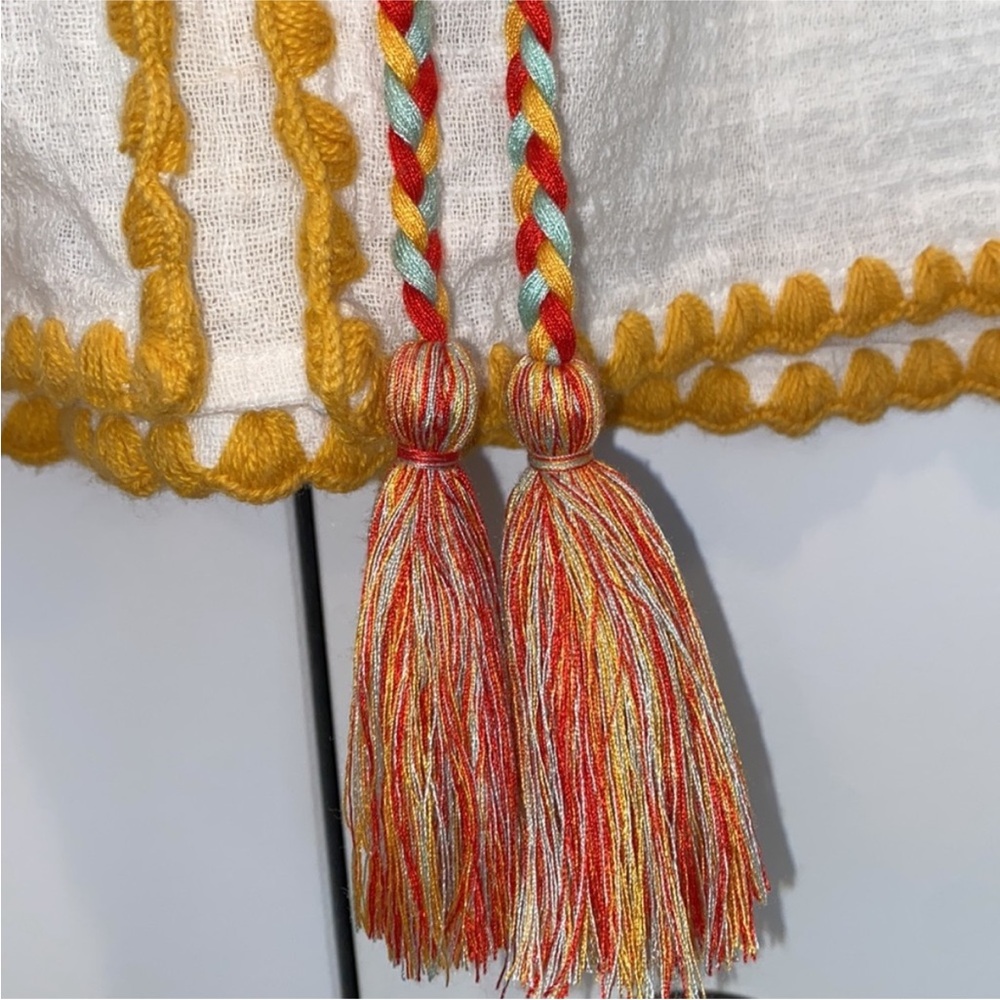Ali miles boho peasant top. Embroidered detail on sleeves and tassel ties SZ M - Picture 4 of 12
